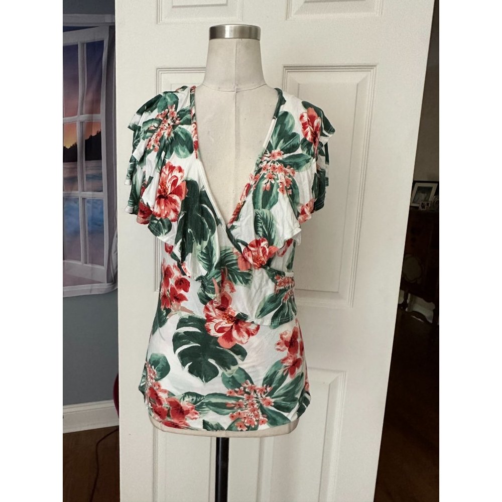 Cheeky brand wrap style floral top Fits S/M